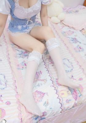 闺蜜张开腿让我爽了一夜