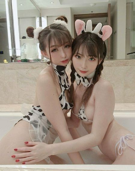 被青梅竹马的学弟给锁定了娱乐圈