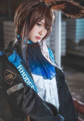 董宇辉走后东方甄选直播间画风变了